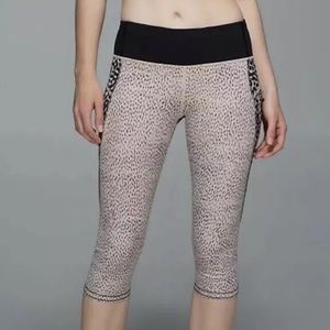LULULEMON RUN Top Speed Crop Luxtreme Leopard 8